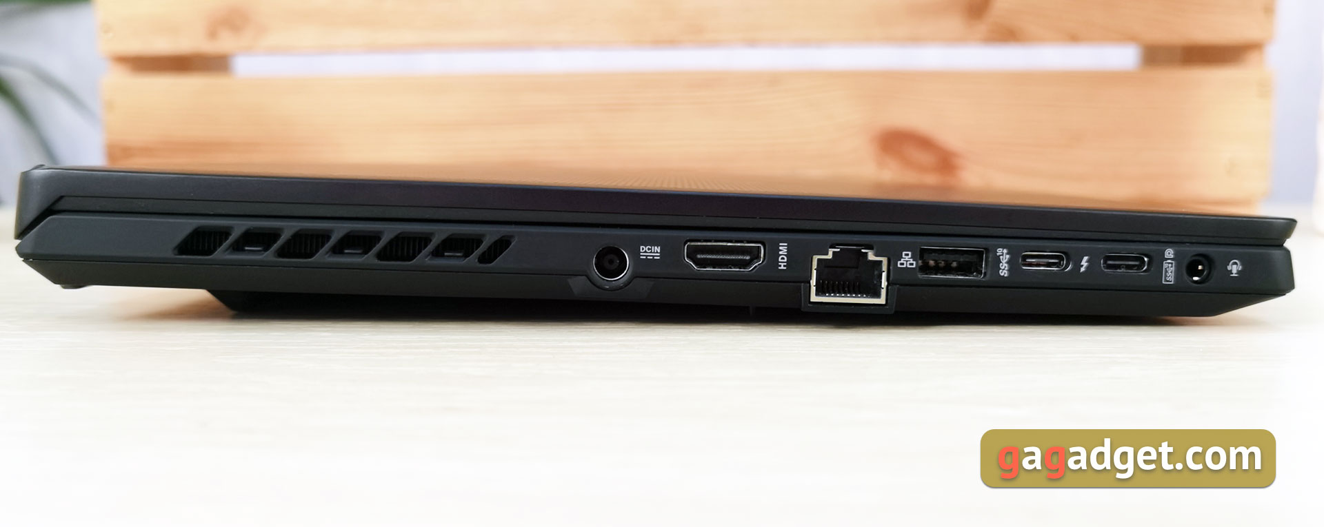 ASUS ROG Zephyrus M16 review: 16-inch caliber killing power-8