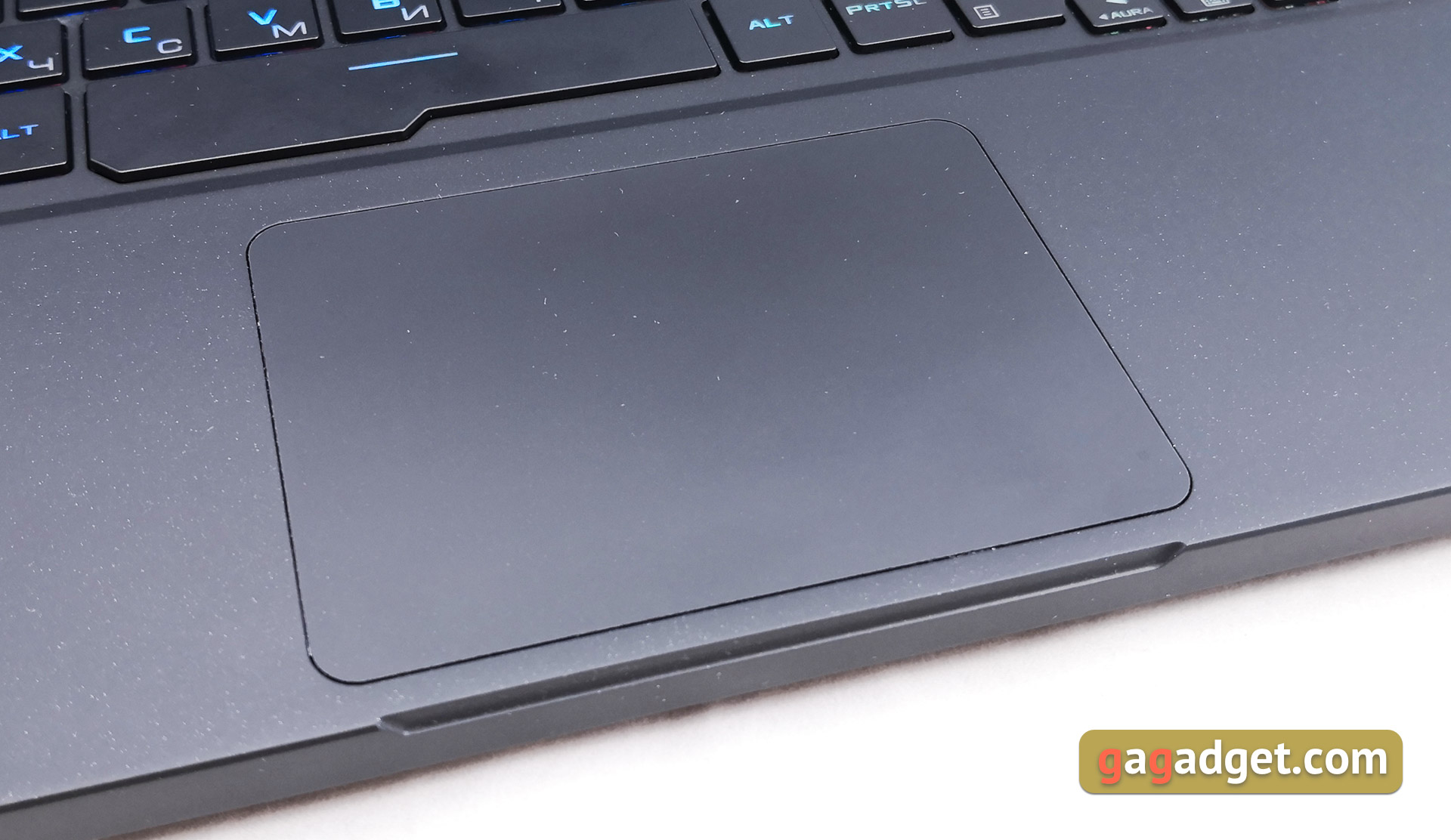 Обзор ASUS ROG Zephyrus S GX502GW: мощный игровой ноутбук с GeForce RTX 2070 весом всего 2 кг-21