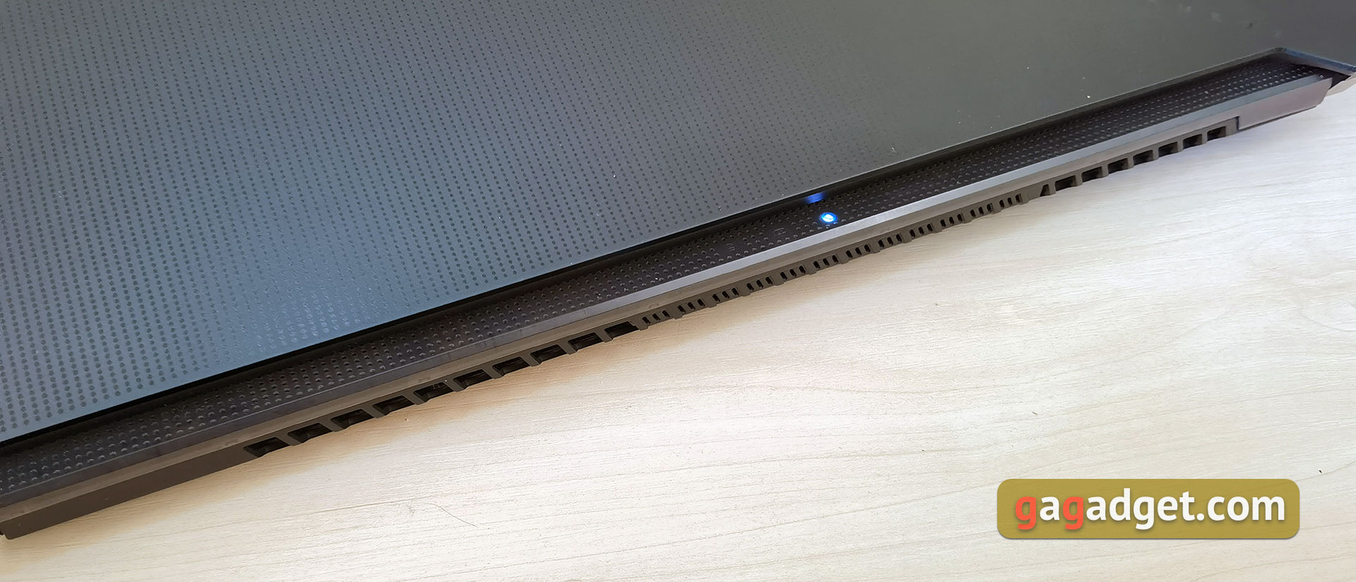 ASUS ROG Zephyrus S17 GX703 review: a gaming laptop for all your money-7