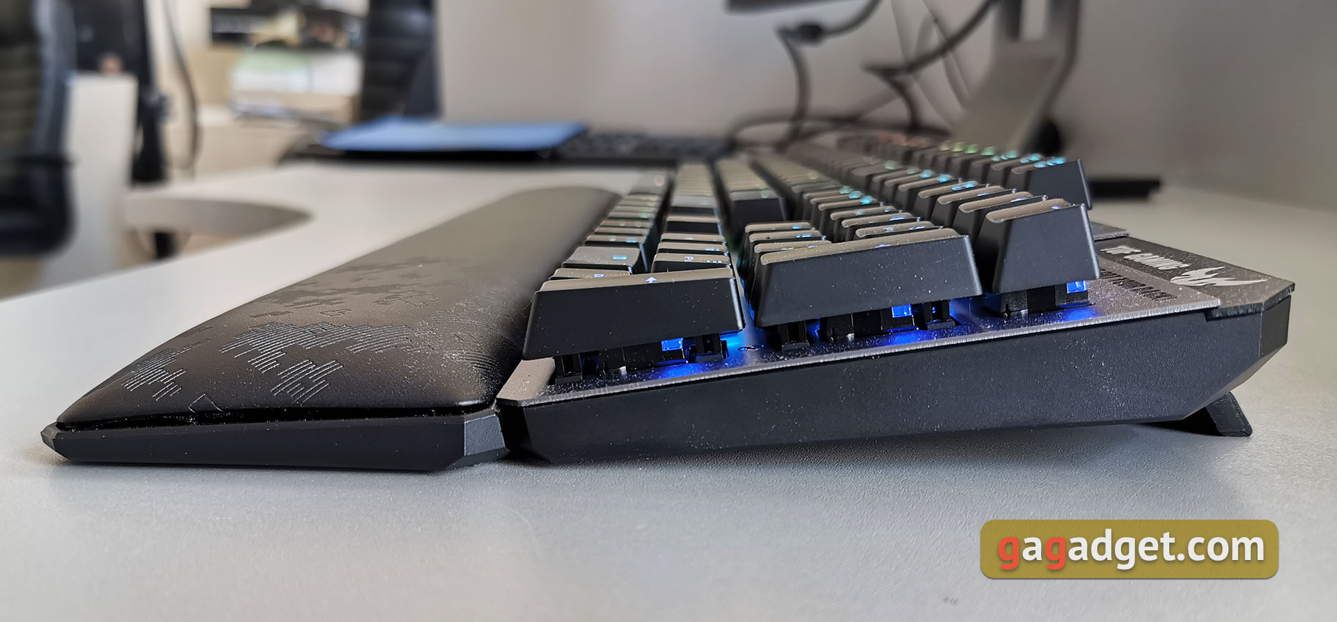Огляд ASUS TUF Gaming K7: блискавична ігрова клавіатура з пило- та вологозахистом-14
