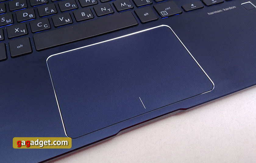 asus-zenbook-13--ux331u-14.jpg