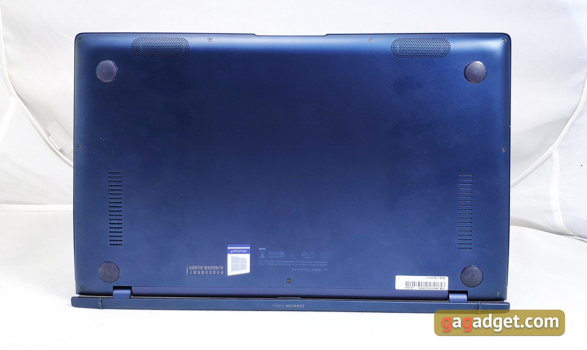 asus-zenbook-14-ux433fd-13.jpg