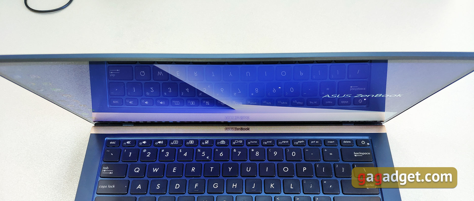 asus-zenbook-14-ux433fd-22.jpg