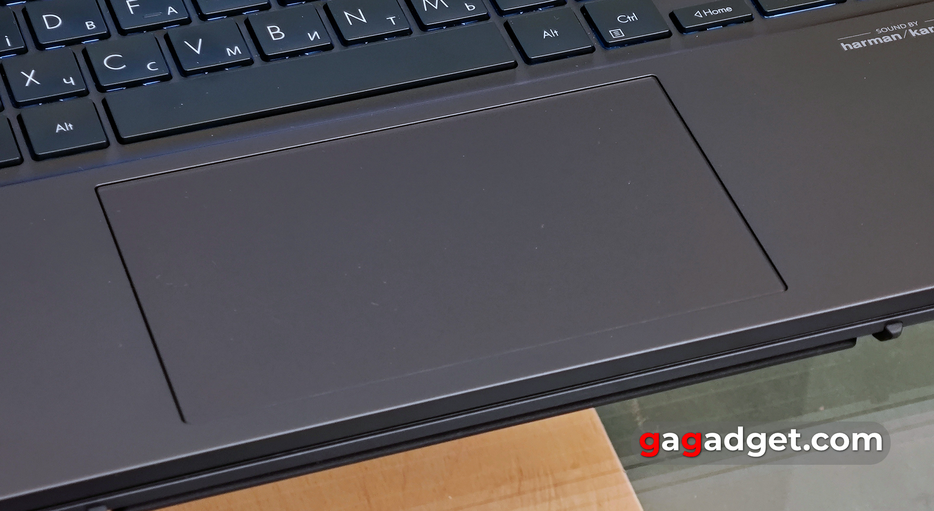 Огляд ASUS Zenbook DUO (2024) UX8406