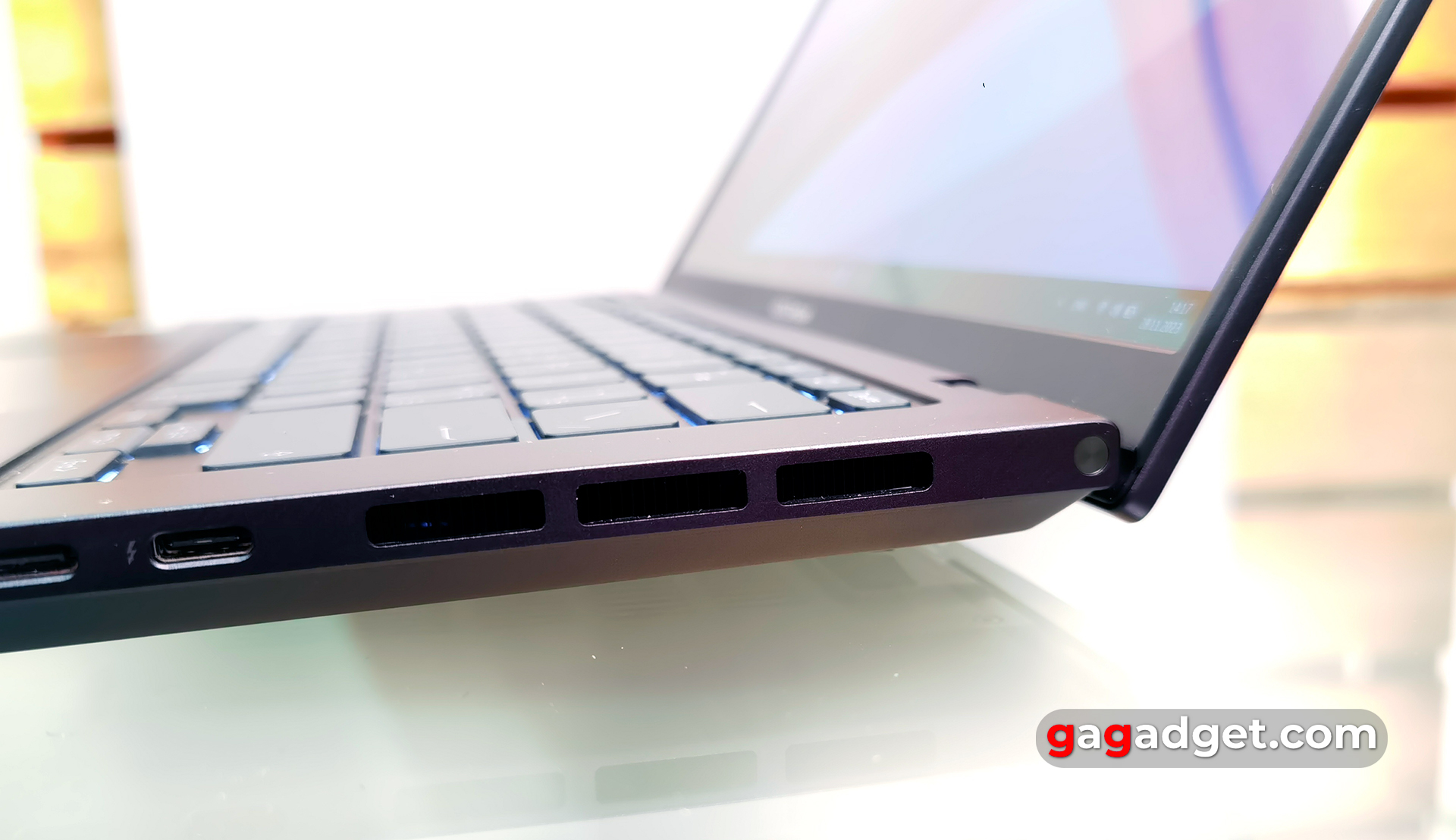 Зручність використання ASUS Zenbook Pro 14 OLED
