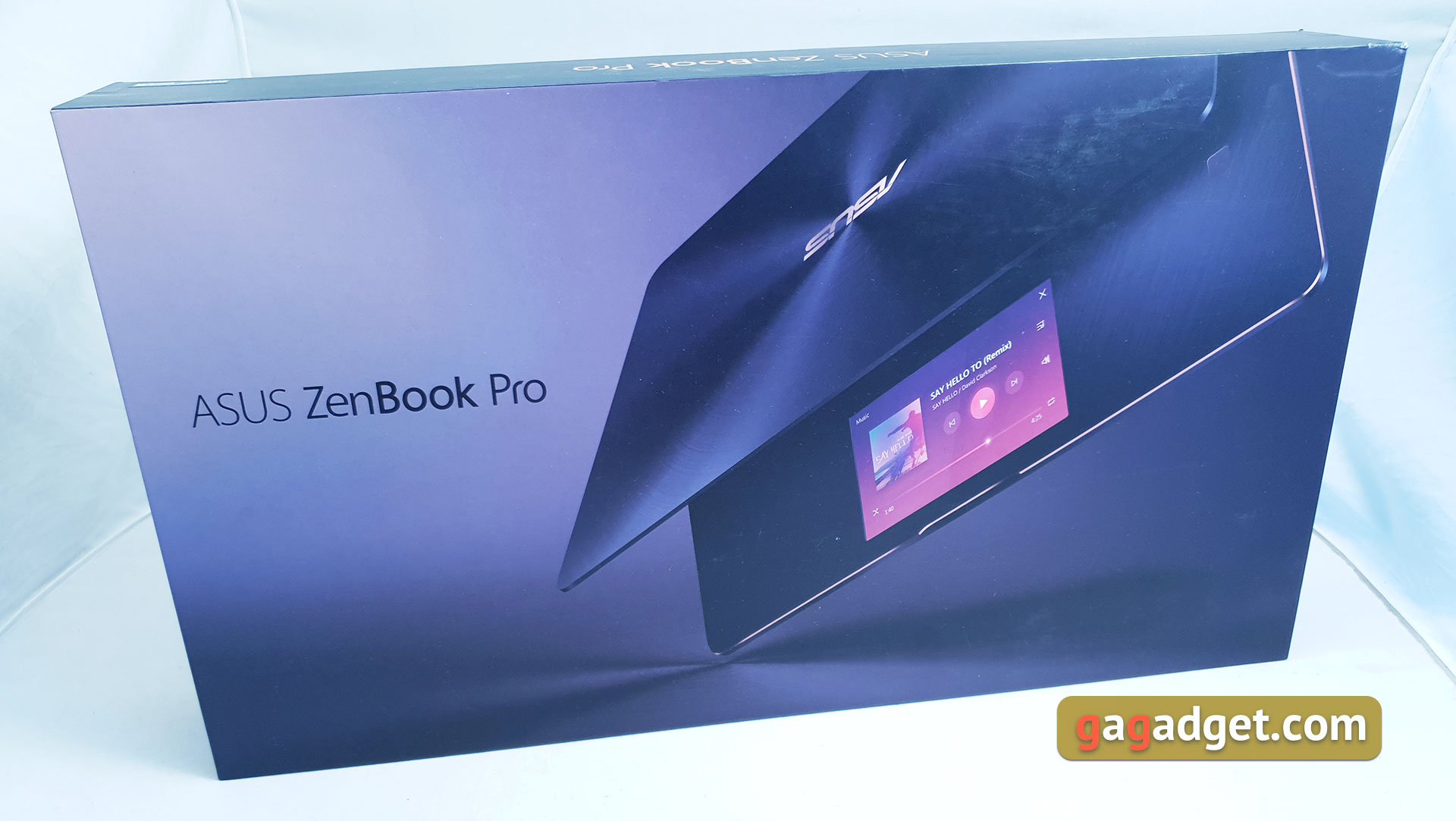 asus-zenbook-pro-ux580-03.jpg