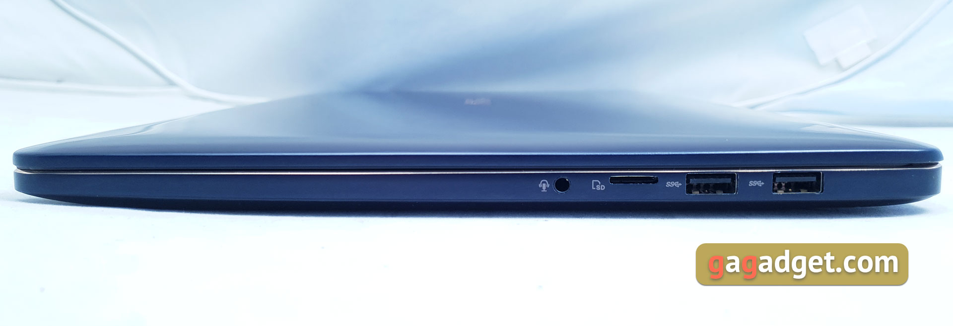asus-zenbook-pro-ux580-08.jpg