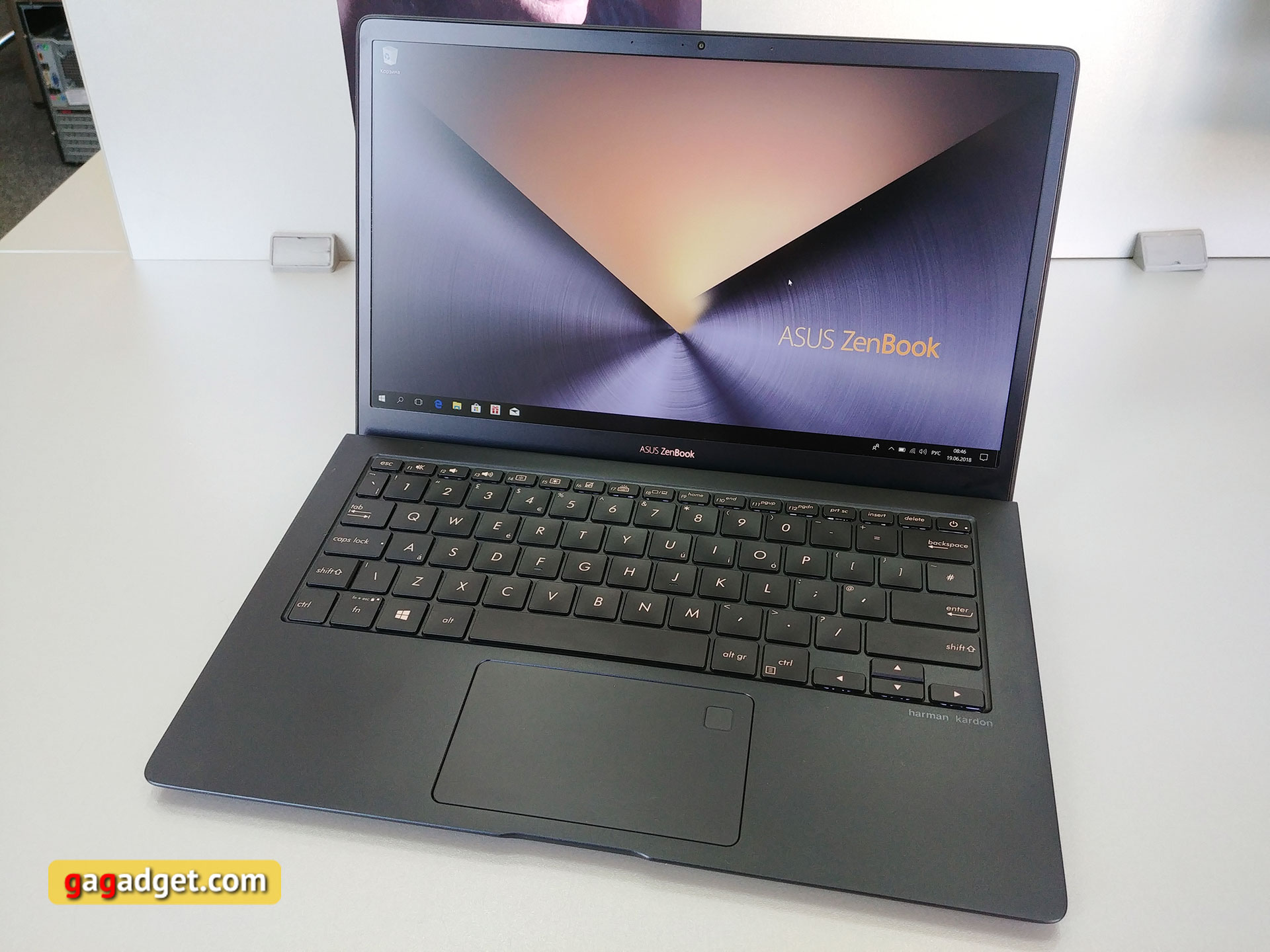 asus-zenbook-s-02.jpg