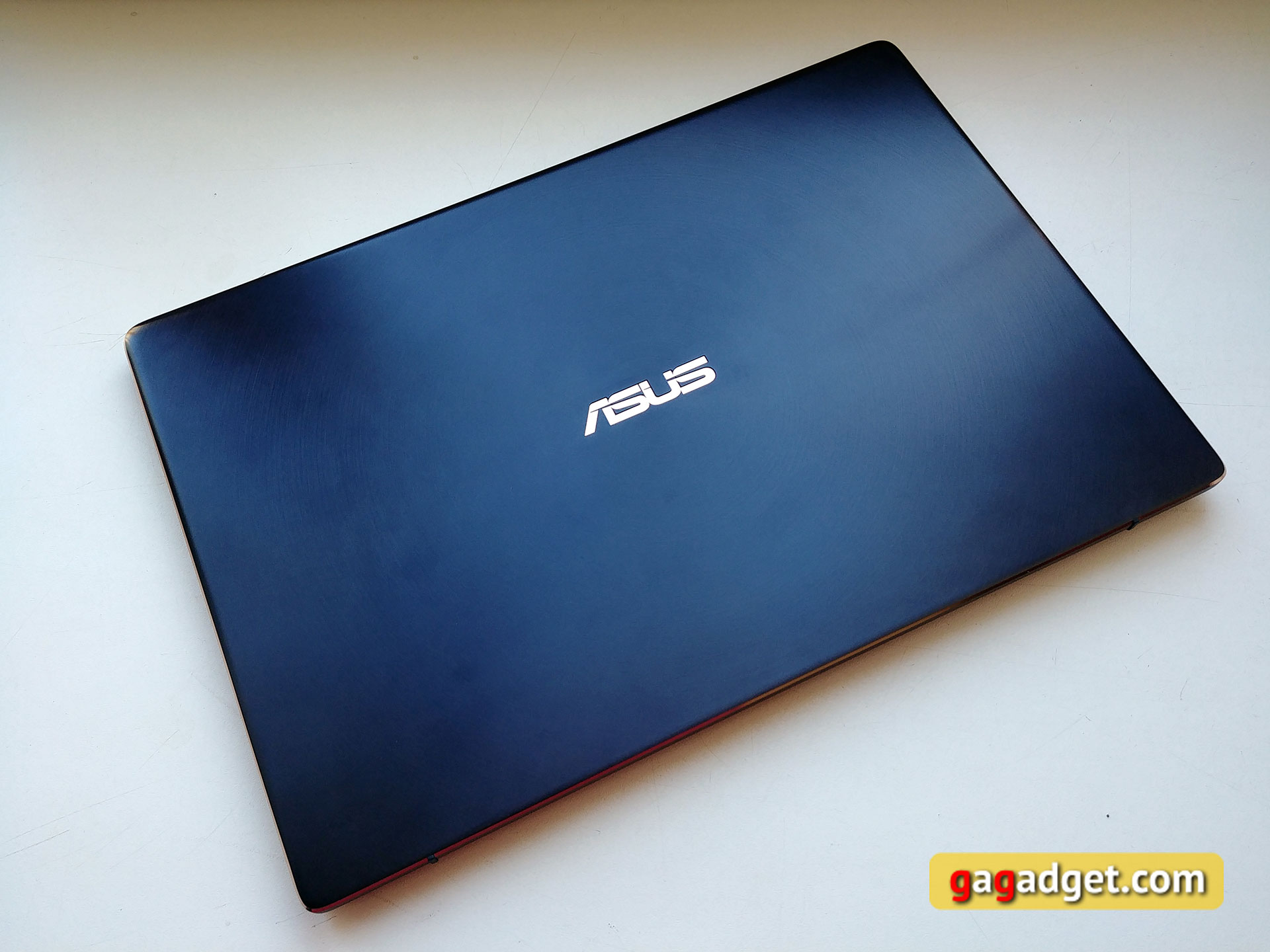 asus-zenbook-s-04.jpg