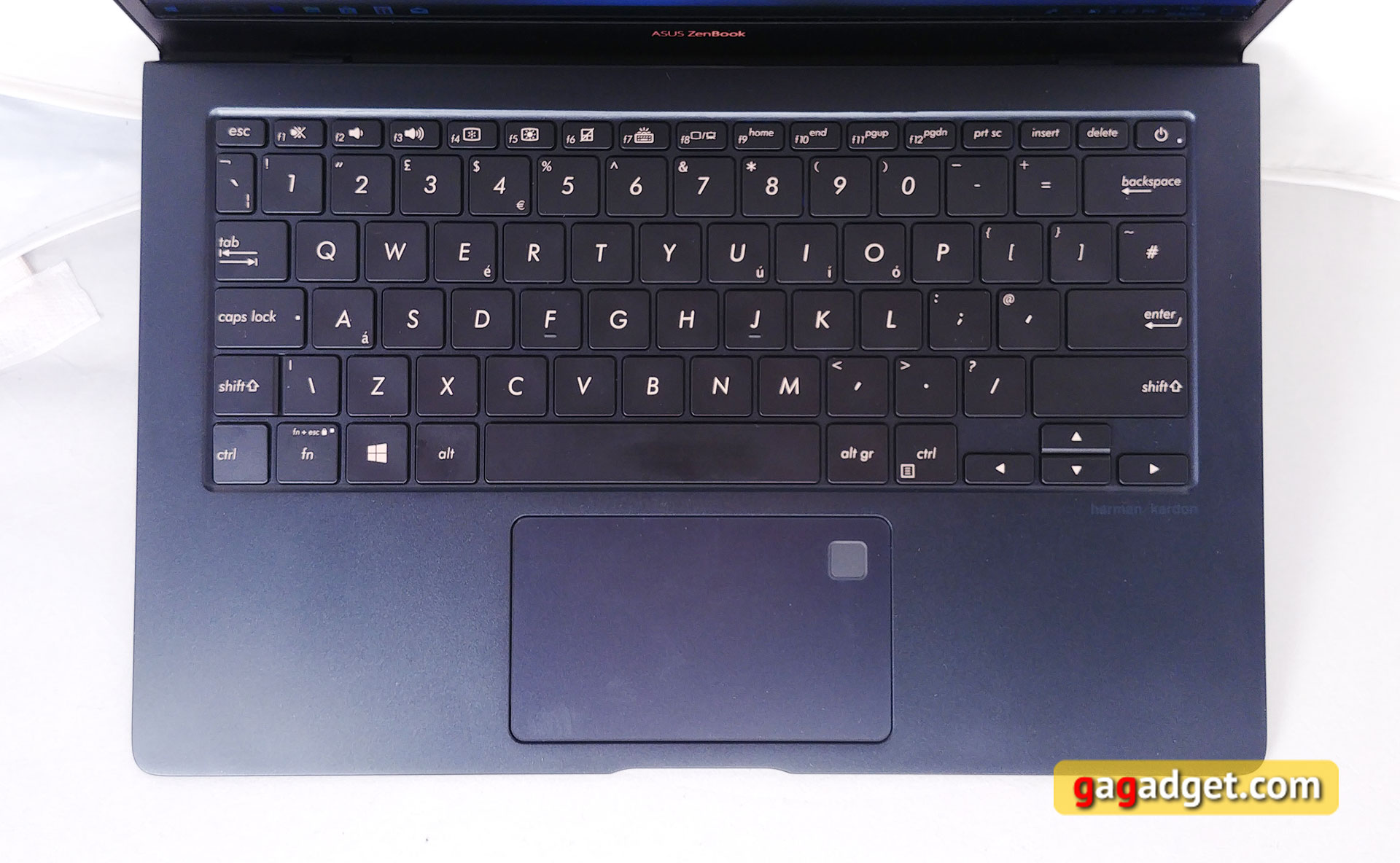 asus-zenbook-s-12.jpg