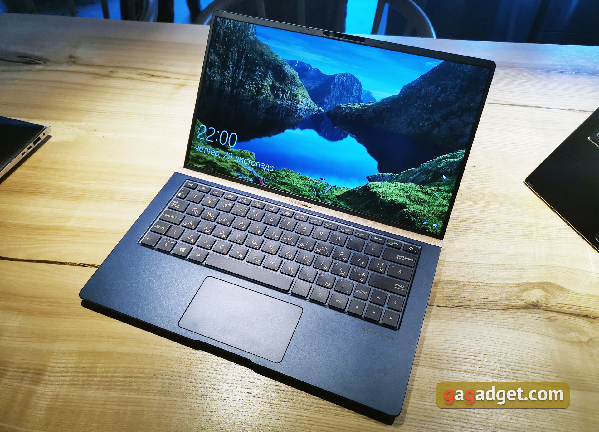 asus-zenbook-ukraine-29-11-2018-03.jpg