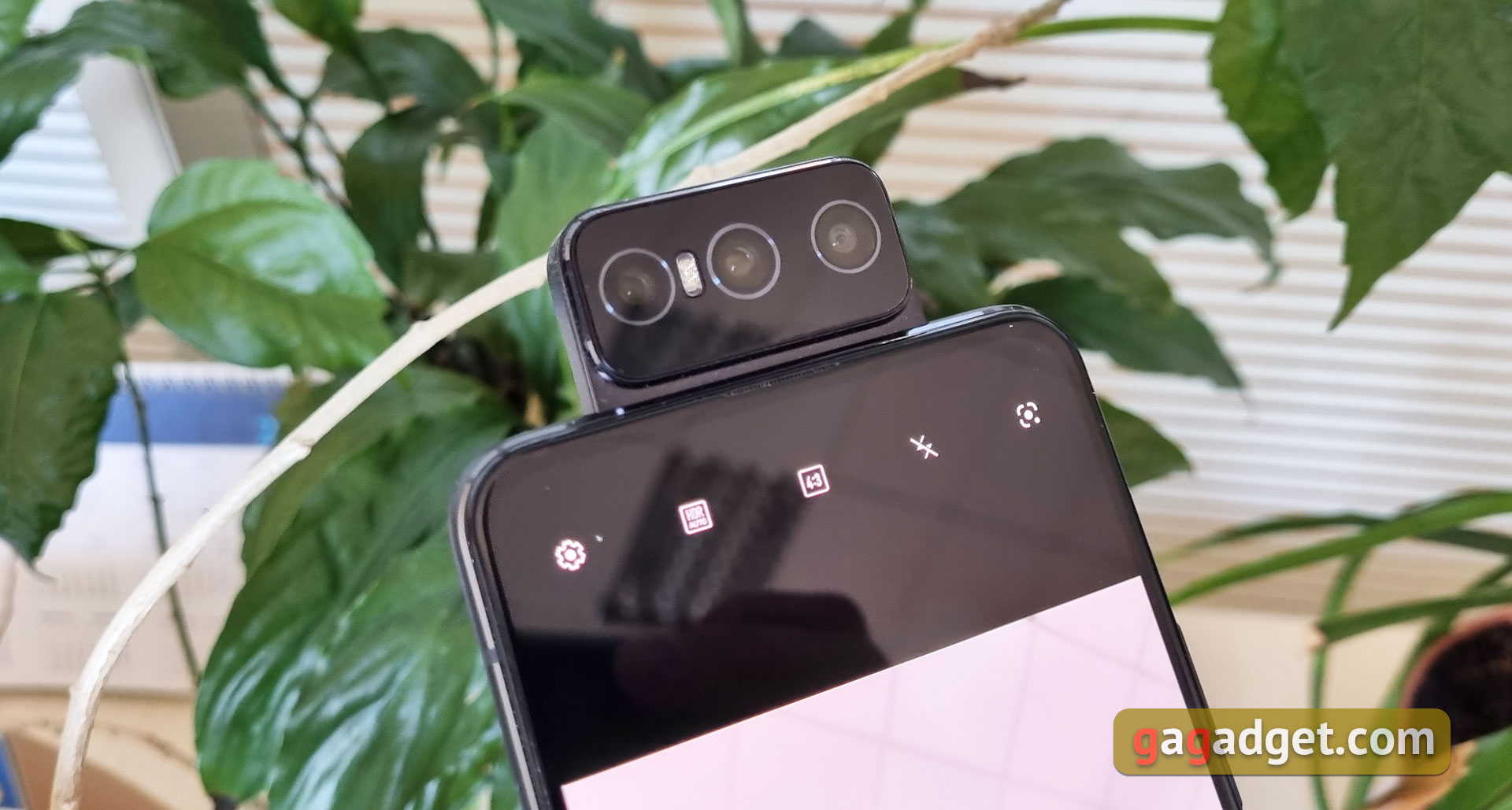 ASUS ZenFone 8 Flip Review-28