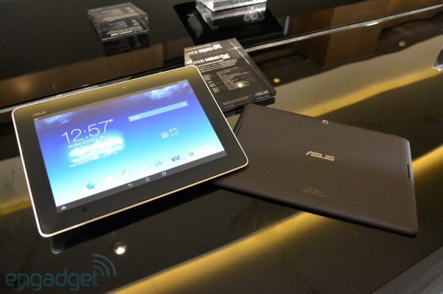 Планшет ASUS MeMo Pad FHD 10 с 10-дюймовым дисплеем 1920х1200 и двухъядерным процессором Intel Atom Планшет ASUS MeMo Pad FHD 10 с 10-дюймовым дисплеем 1920х1200 и двухъядерным процессором Intel Atom