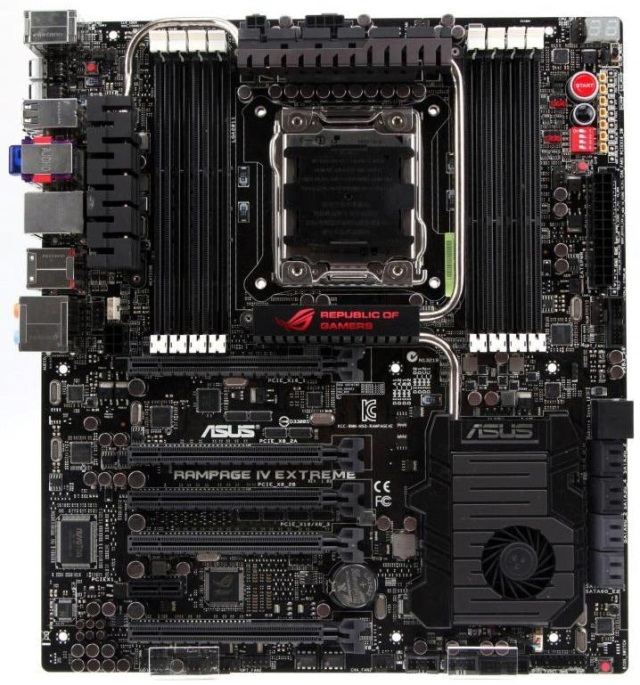 Материнская плата Asus ROG Rampage IV Extreme Black с поддержкой до 64 ГБ ОЗУ Материнская плата Asus ROG Rampage IV Extreme Black с поддержкой до 64 ГБ ОЗУ