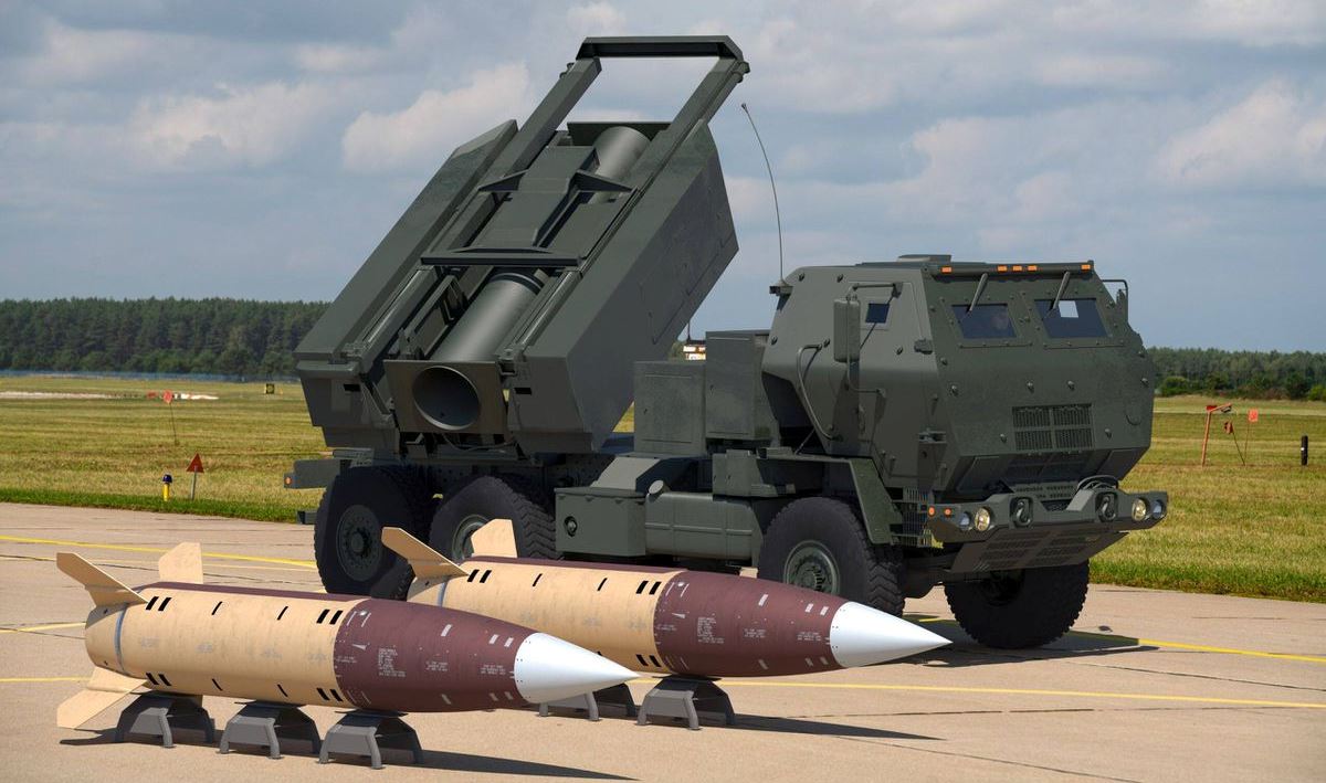 M142 HIMARS system and ATACMS missiles