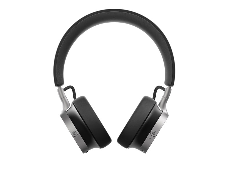 Передний вид черных наушников Beyerdynamic Aventho 100