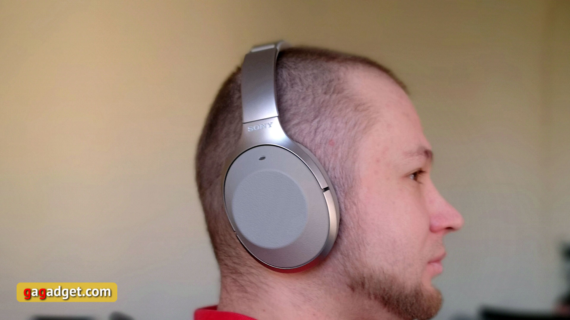 best-big-bluetooth-headphones-with-anc-10.jpg