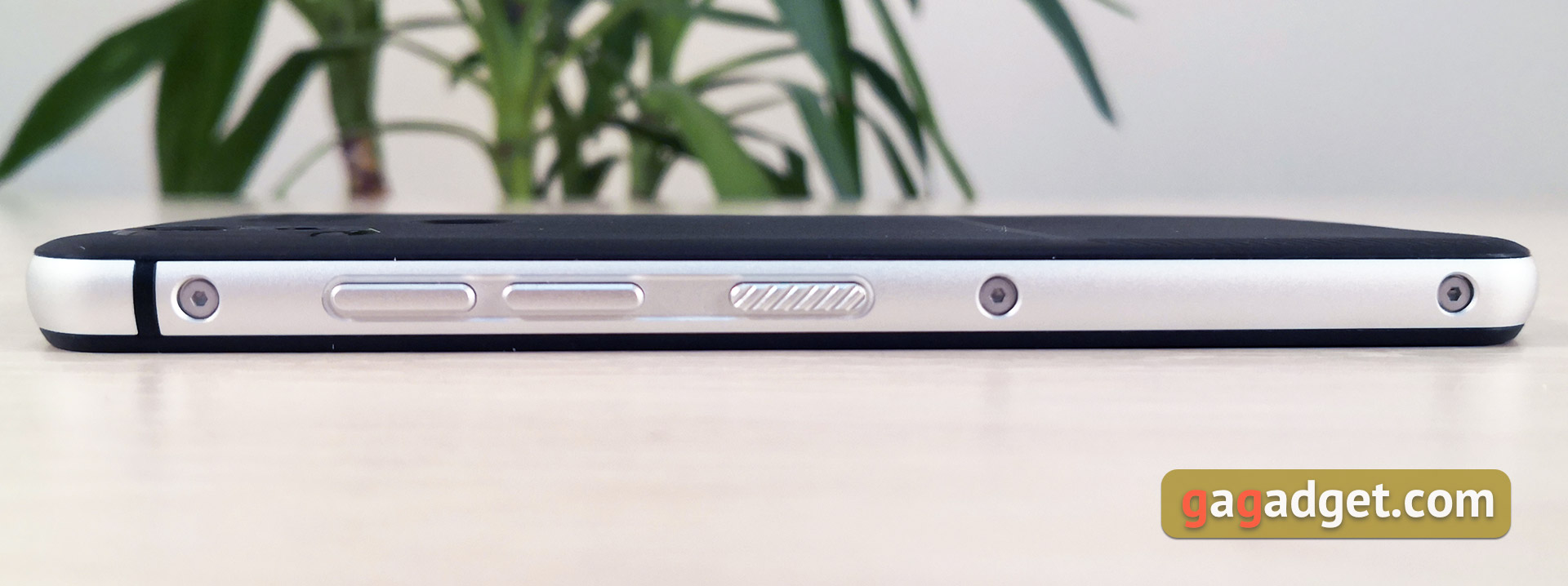 CAT S52 review: the "unbreakable" smartphone with a human face and NFC-11