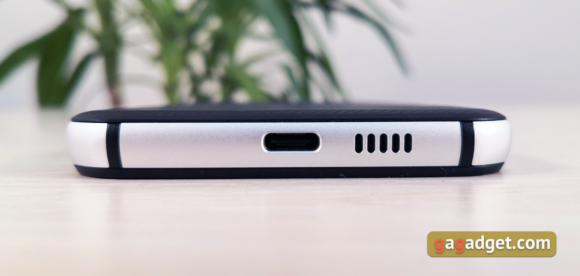 CAT S52 review: the "unbreakable" smartphone with a human face and NFC-13