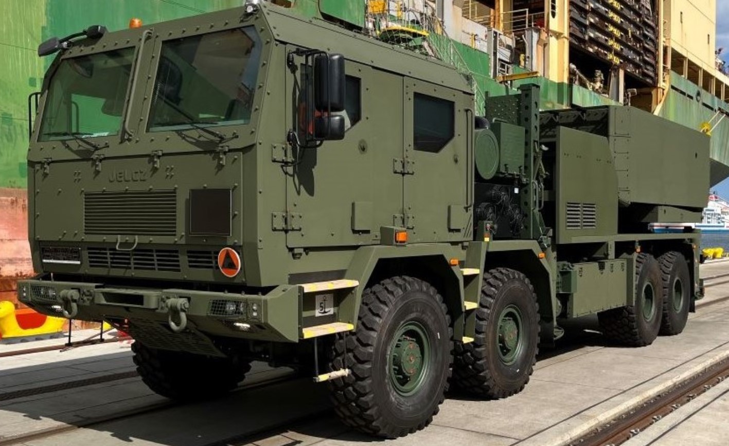 Корейська реактивна система K239 Chunmoo (Homar-K)
