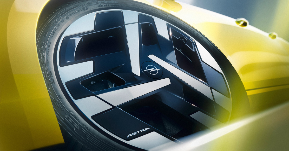 Передняя часть нового Opel Astra