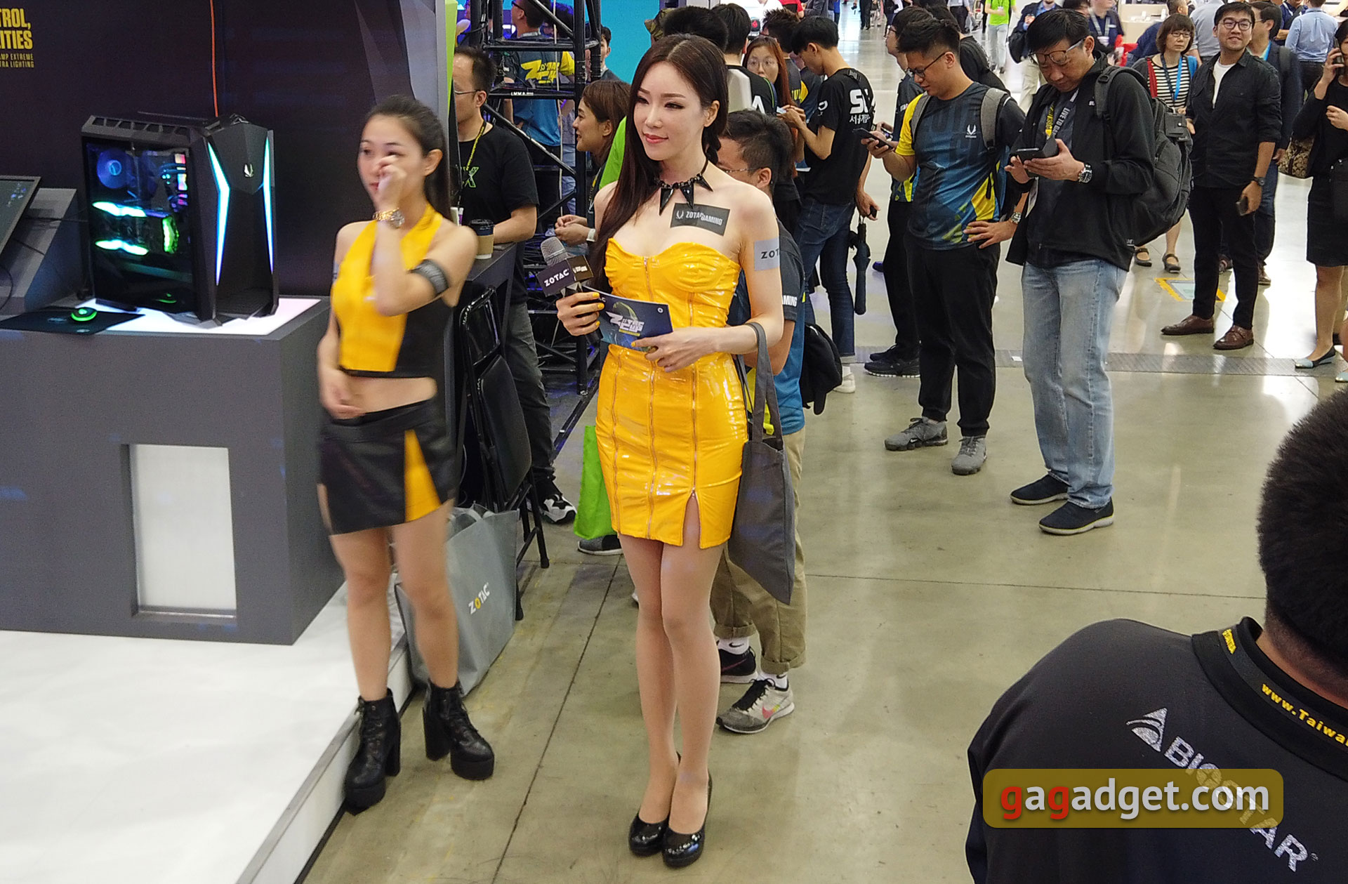 Computex 2019: свято моддингу, красивих дівчат та задротів-20