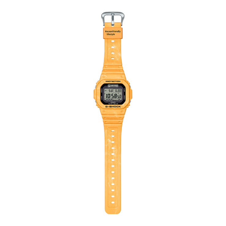 Casio G-5600SFJ-9 на британському ринку