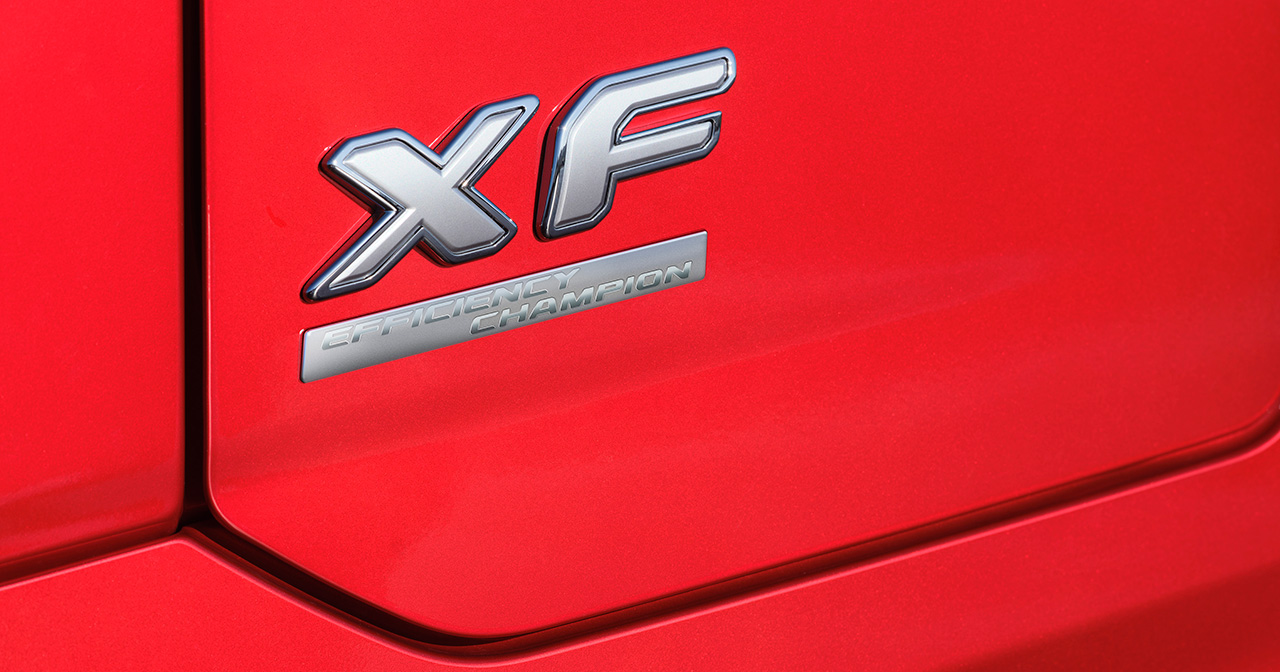 'Efficiency Champion' marking on the cab of the DAF XF tractor unit