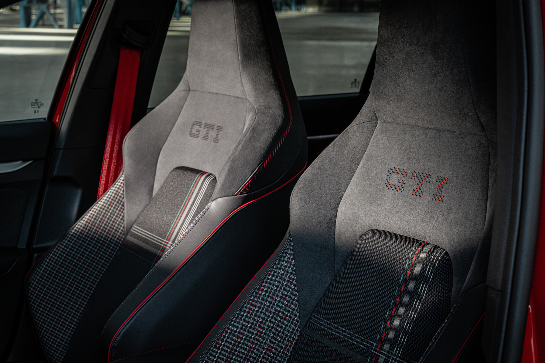 Тест-драйв Golf GTI Edition 50