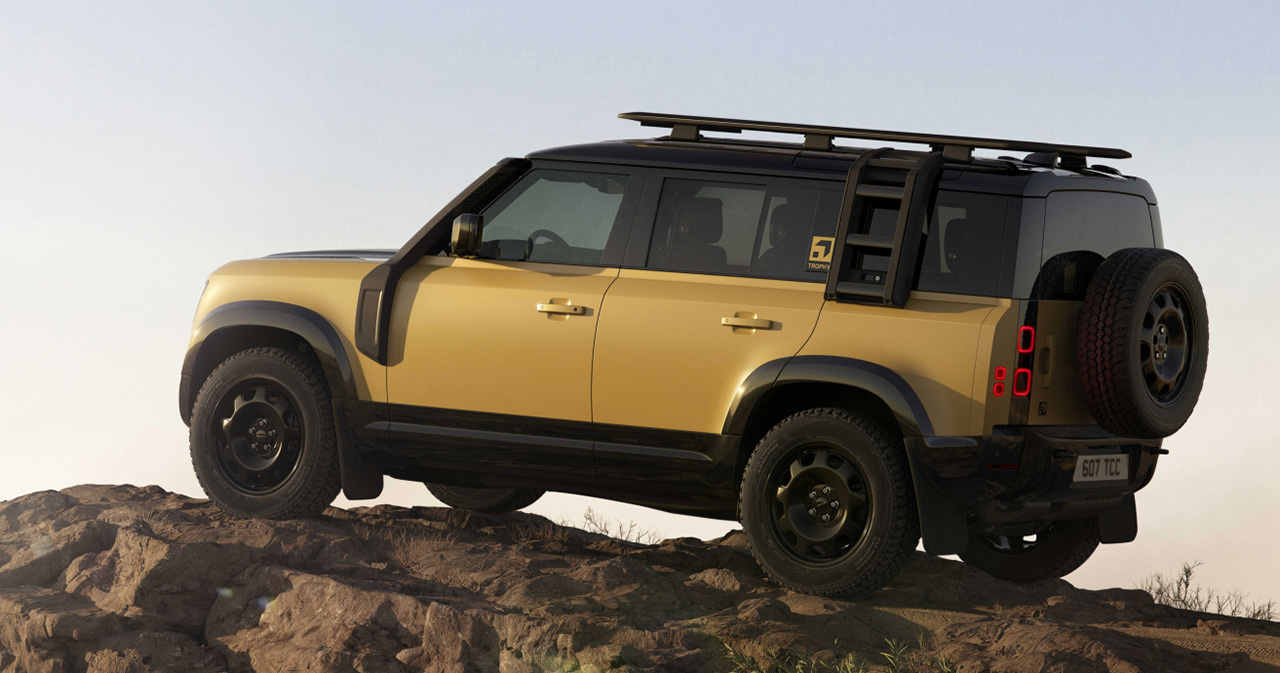 Defender Trophy Edition with black rims