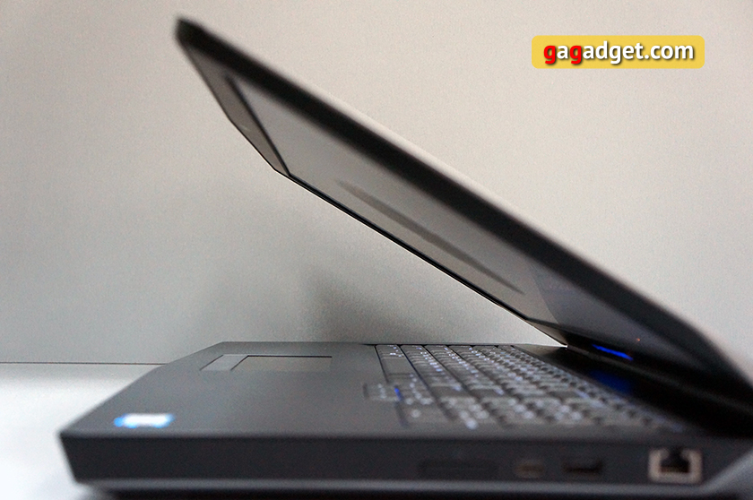 Обзор внеземного геймерского ноутбука Dell Alienware 17-20
