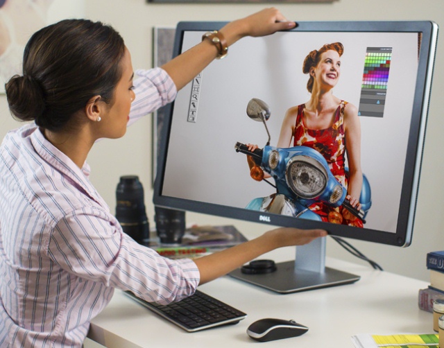 31.5-дюймовый монитор Dell UltraSharp UP3214Q с IGZO-матрицей 3840x2160