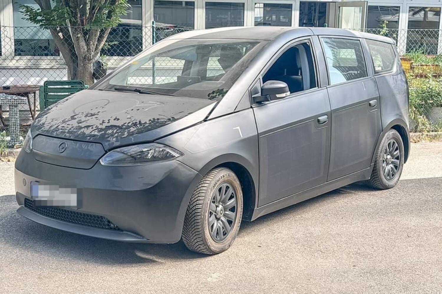 The Sono electric car in action