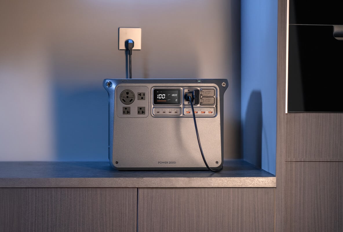 DJI Power 2000 в интерьере DJI Power 2000 в интерьере