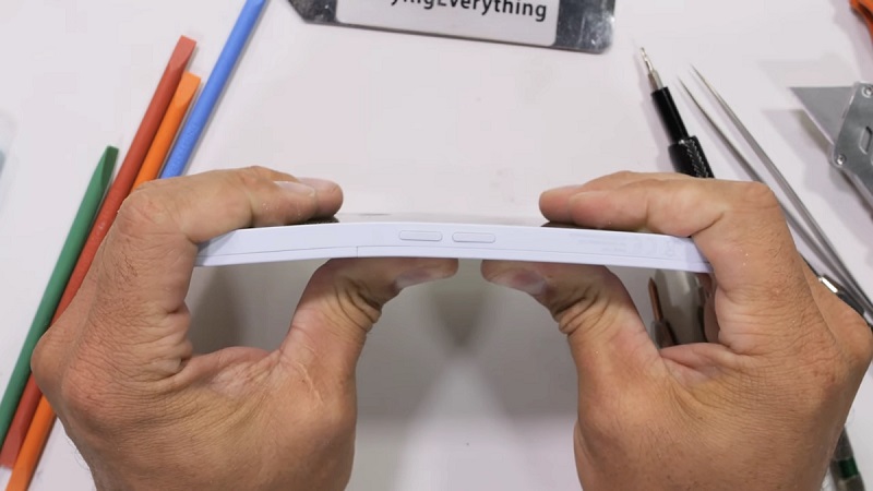 Тестування дисплея Fairphone 6