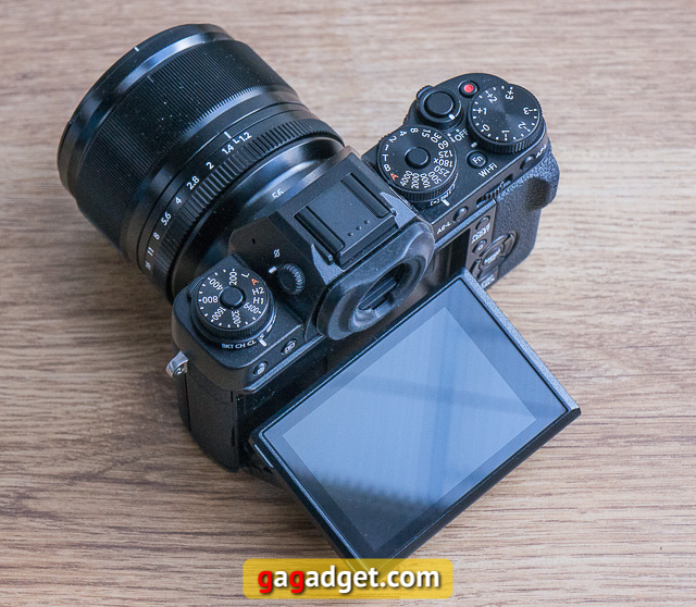 Обзор компактной системной камеры Fujifilm X-T1-9