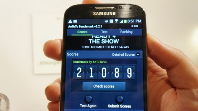 Первые результаты бенчмарков Samsung Galaxy S4: большая мощь и тускловатый экран-2 Первые результаты бенчмарков Samsung Galaxy S4: большая мощь и тускловатый экран-2