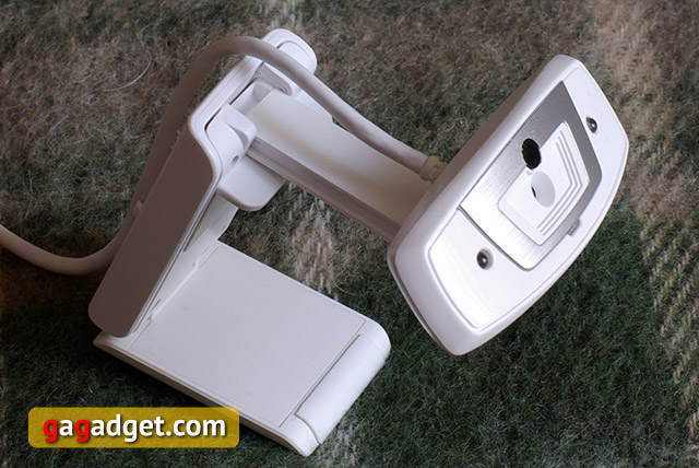 Обзор вебкамеры Genius LightCam 1020