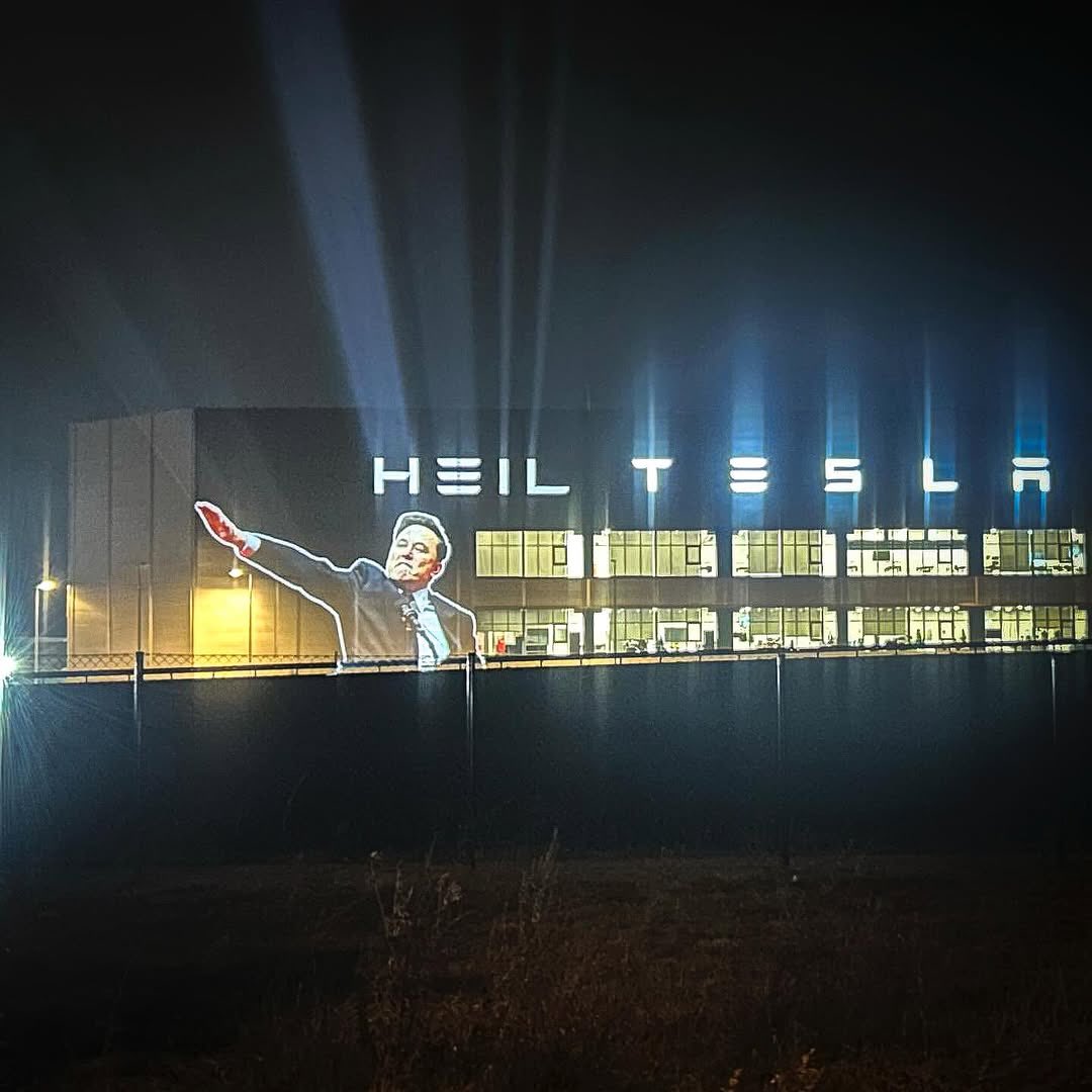 L'image d'Ilon Musk représentant un salut nazi