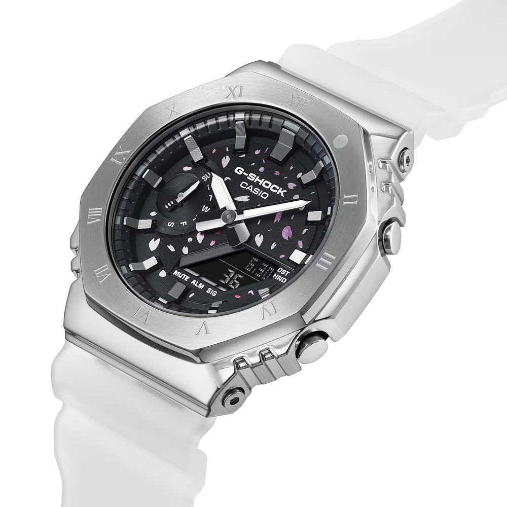G-Shock GM-2100TTTR-8A model with silver bezel