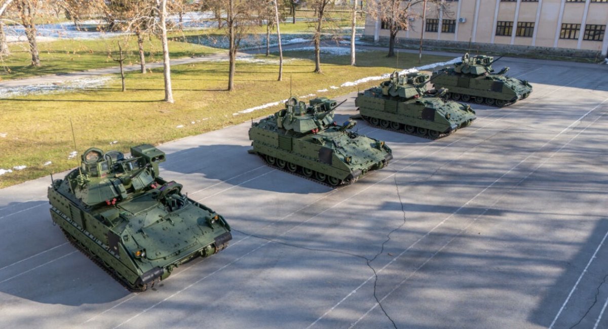 Первые четыре БМП M2A2 Bradley для Хорватии