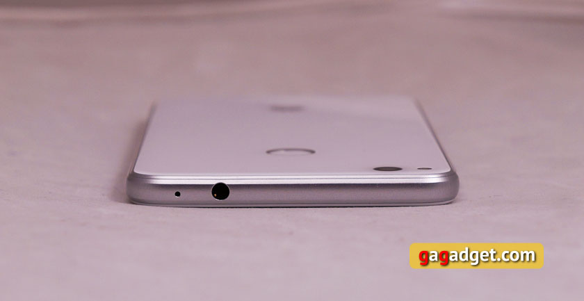 Обзор Huawei P8 Lite 2017: хорошо забытое старое-6