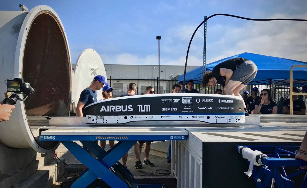 hyperloop-warr.jpg