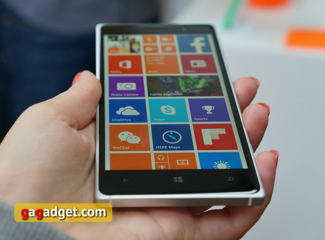 С перламутровыми пуговицами: Nokia Lumia 830, 735 и 730 Dual SIM своими глазами-10