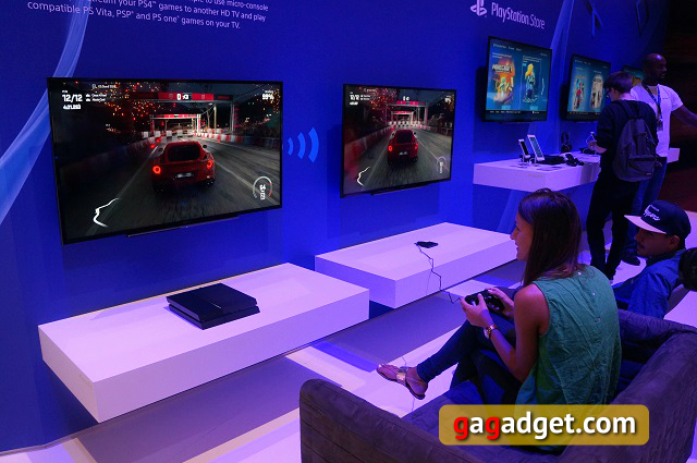 Самый быстрый самолет: павильон Sony на IFA 2014 своими глазами-36