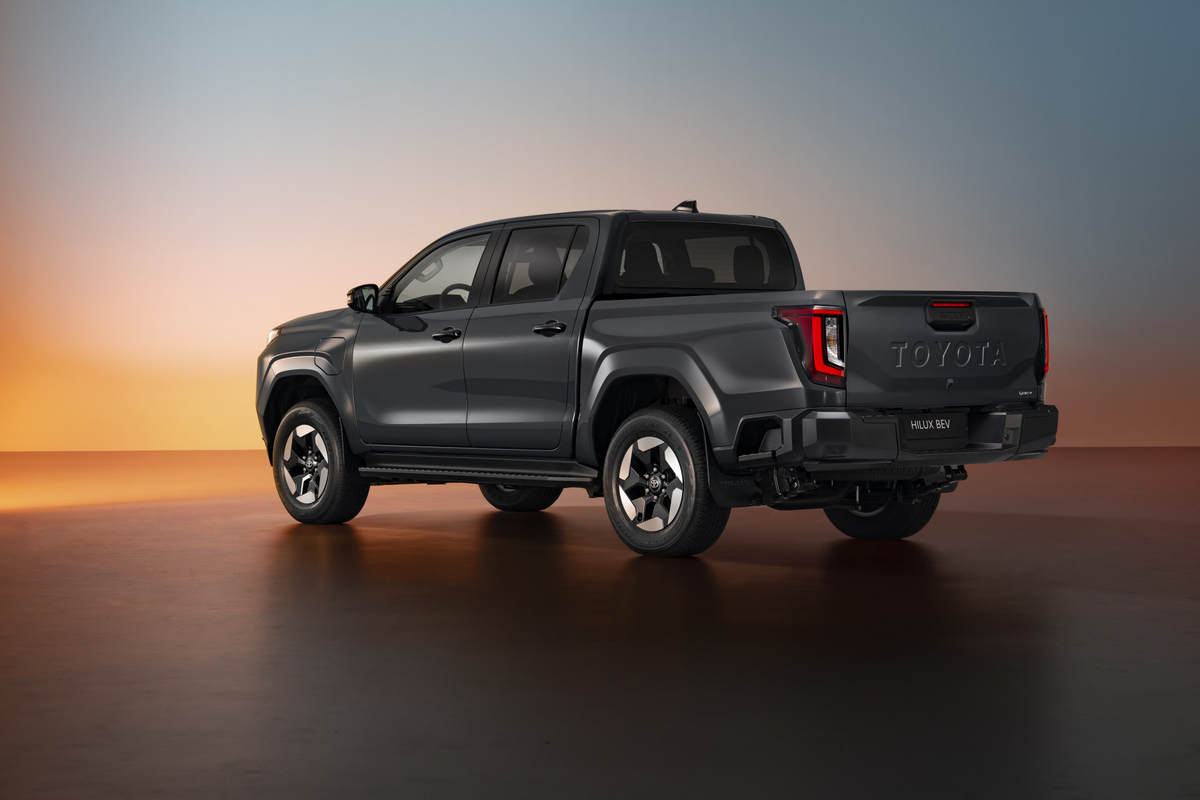 Детальний вигляд Toyota Hilux
