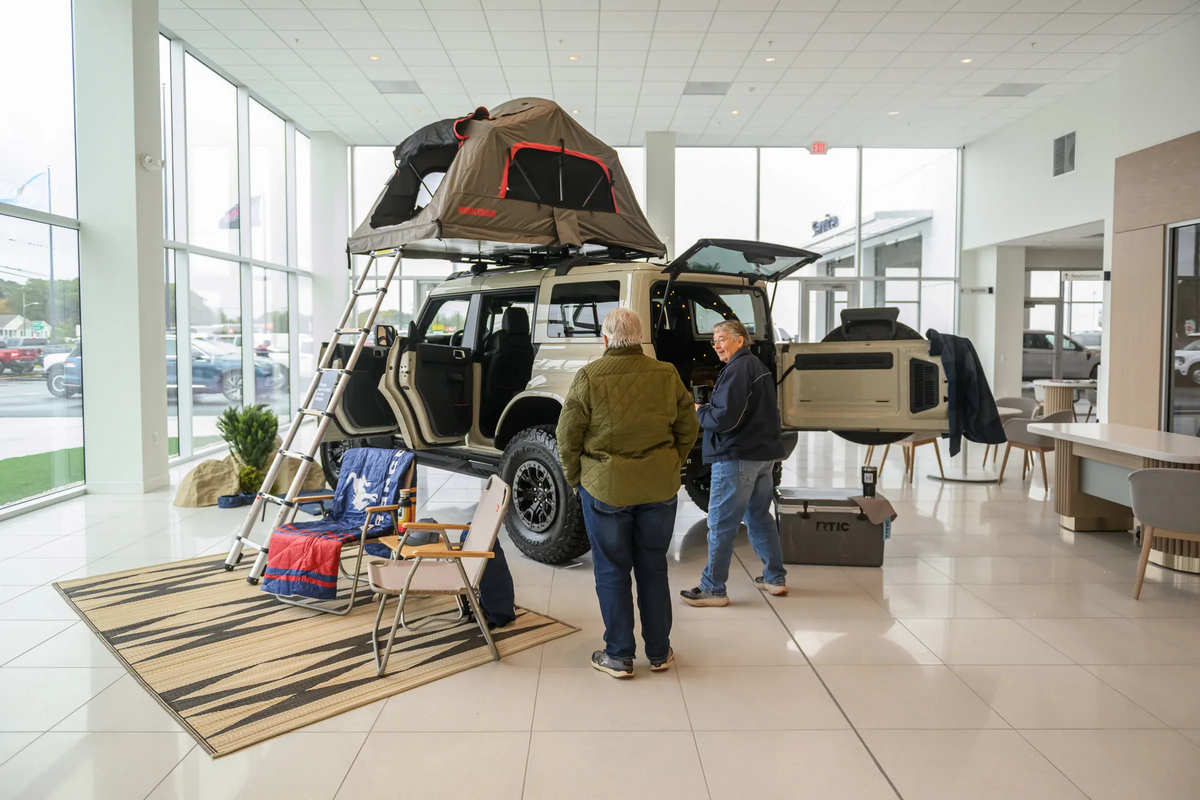 Online sales in dealerships