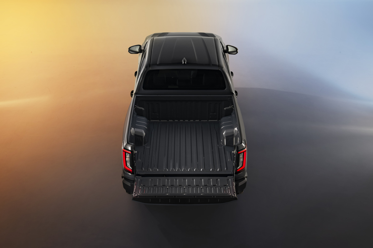 Салон Toyota Hilux