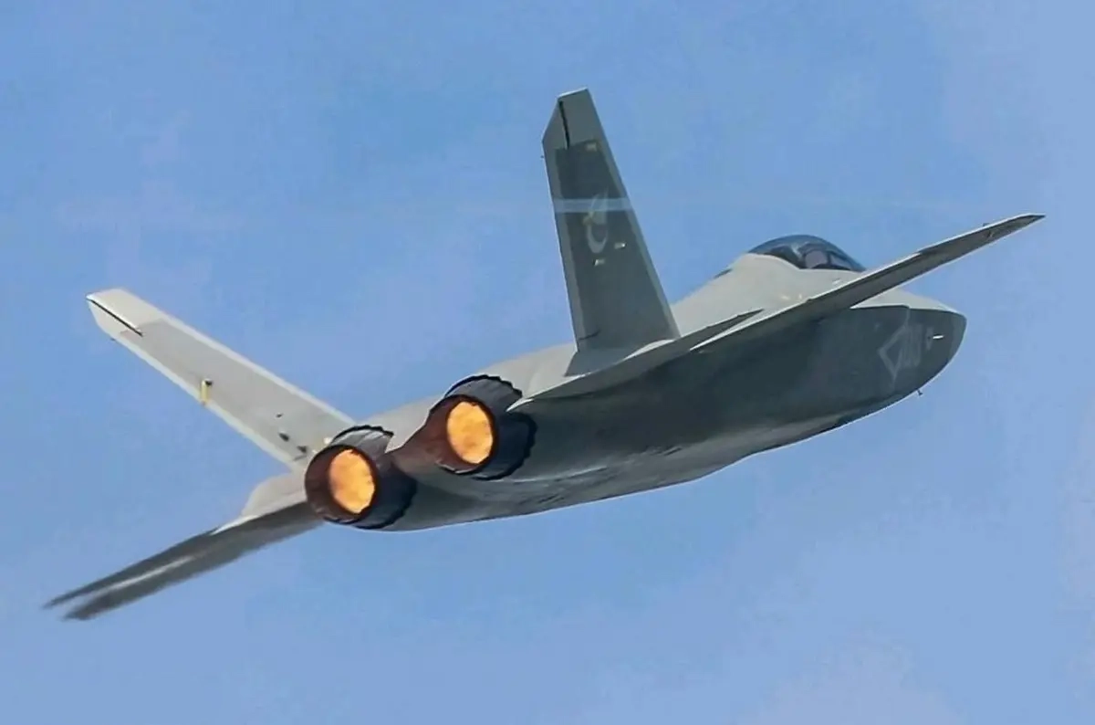 China's new generation J-35 fighter jet
