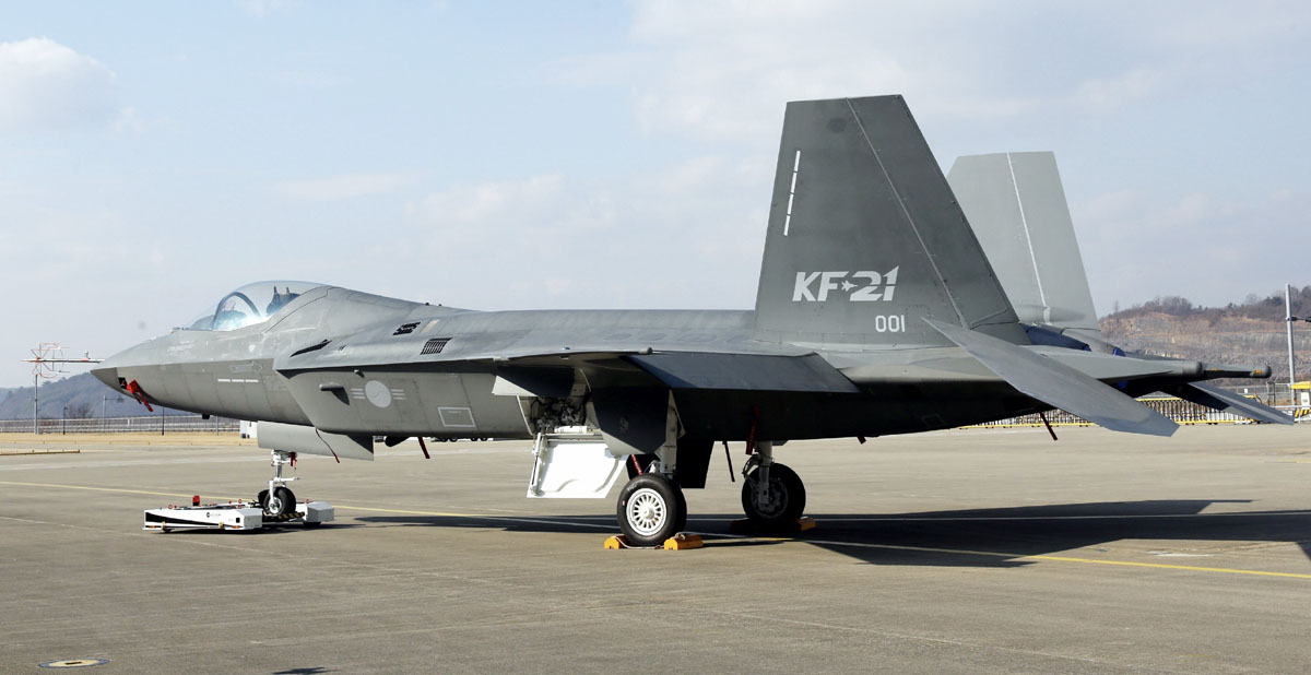 Les Émirats arabes unis rejoignent officiellement le programme de développement de l'avion de combat KF-21 et investissent 30 milliards de dollars dans l'énergie nucléaire et la défense de la République de Corée